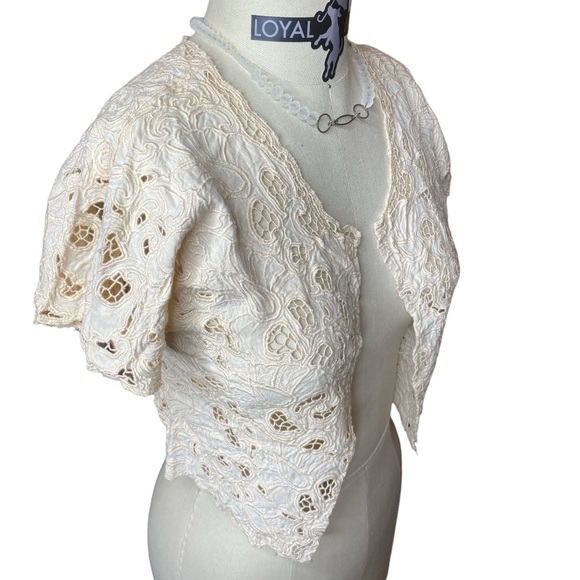 Vintage Lace Embroidery Bolero Jacket Soft Rayon Sz Small Made in Indonesia - Picture 3 of 10